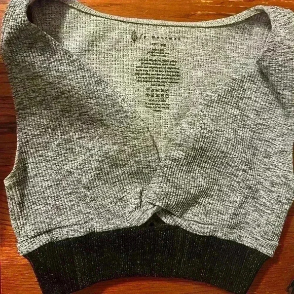 Free People Sports Yoga Bra - Small  Heather Grey Shakti Seamless NWOT MSRP $48 - Picture 3 of 5